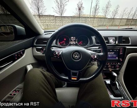 Сірий Фольксваген Пассат, об'ємом двигуна 1.8 л та пробігом 150 тис. км за 14550 $, фото 8 на Automoto.ua