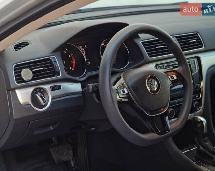 Серый Фольксваген Пассат, объемом двигателя 1.8 л и пробегом 169 тыс. км за 11490 $, фото 39 на Automoto.ua