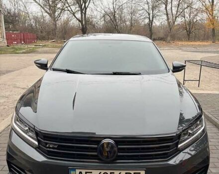 Серый Фольксваген Пассат, объемом двигателя 1.8 л и пробегом 112 тыс. км за 16800 $, фото 1 на Automoto.ua