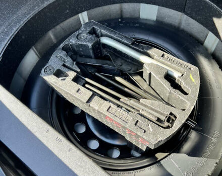 Серый Фольксваген Пассат, объемом двигателя 1.8 л и пробегом 157 тыс. км за 14800 $, фото 20 на Automoto.ua