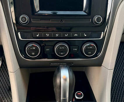 Серый Фольксваген Пассат, объемом двигателя 1.8 л и пробегом 118 тыс. км за 12899 $, фото 15 на Automoto.ua