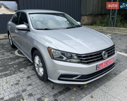 Серый Фольксваген Пассат, объемом двигателя 1.8 л и пробегом 290 тыс. км за 8999 $, фото 2 на Automoto.ua