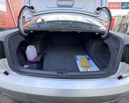 Фольксваген Пассат 2016 в Киеве на Automoto.ua Серый Фольксваген Пассат, объемом двигателя 1.8 л и пробегом 153 тыс. км за 15200 $, фото 35 на Automoto.ua