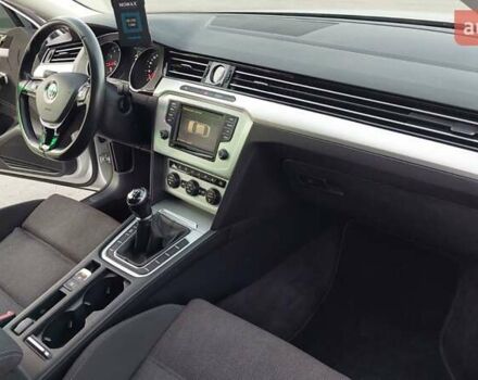 Серый Фольксваген Пассат, объемом двигателя 0 л и пробегом 196 тыс. км за 13777 $, фото 79 на Automoto.ua