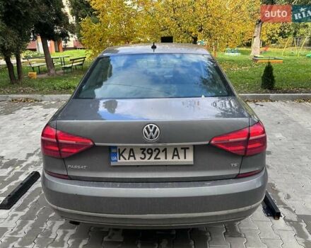 Серый Фольксваген Пассат, объемом двигателя 1.8 л и пробегом 104 тыс. км за 12000 $, фото 2 на Automoto.ua