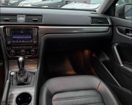 Серый Фольксваген Пассат, объемом двигателя 1.8 л и пробегом 145 тыс. км за 15350 $, фото 3 на Automoto.ua