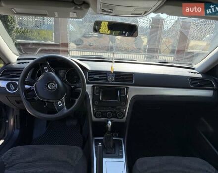 Серый Фольксваген Пассат, объемом двигателя 1.8 л и пробегом 194 тыс. км за 10700 $, фото 21 на Automoto.ua