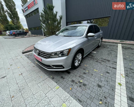 Серый Фольксваген Пассат, объемом двигателя 1.8 л и пробегом 290 тыс. км за 8999 $, фото 6 на Automoto.ua