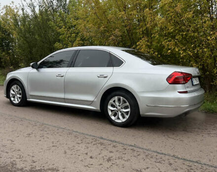 Серый Фольксваген Пассат, объемом двигателя 1.8 л и пробегом 137 тыс. км за 12599 $, фото 2 на Automoto.ua