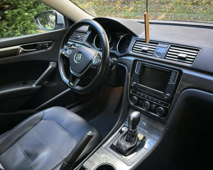 Серый Фольксваген Пассат, объемом двигателя 1.8 л и пробегом 165 тыс. км за 14200 $, фото 19 на Automoto.ua