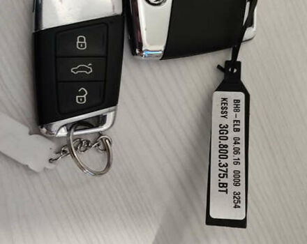 Серый Фольксваген Пассат, объемом двигателя 1.97 л и пробегом 320 тыс. км за 19000 $, фото 16 на Automoto.ua