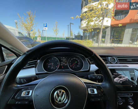 Серый Фольксваген Пассат, объемом двигателя 1.6 л и пробегом 297 тыс. км за 15000 $, фото 70 на Automoto.ua