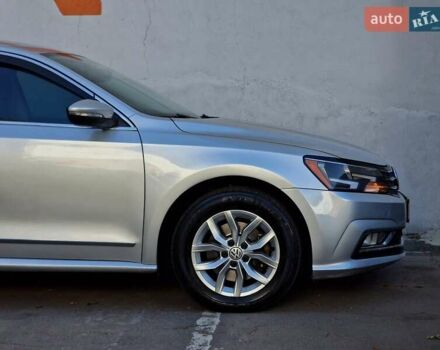Серый Фольксваген Пассат, объемом двигателя 1.8 л и пробегом 169 тыс. км за 11490 $, фото 19 на Automoto.ua