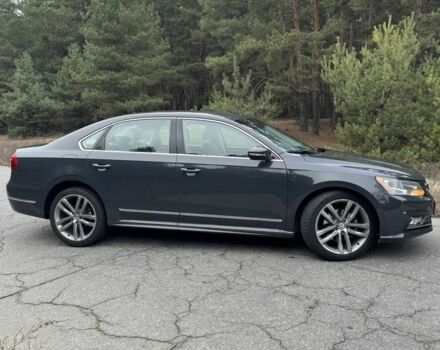 Серый Фольксваген Пассат, объемом двигателя 1.8 л и пробегом 164 тыс. км за 13500 $, фото 1 на Automoto.ua