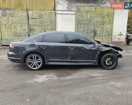 Сірий Фольксваген Пассат, об'ємом двигуна 1.8 л та пробігом 170 тис. км за 4000 $, фото 22 на Automoto.ua