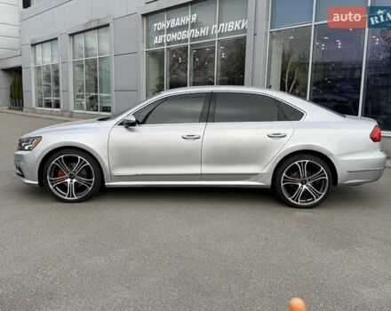 Сірий Фольксваген Пассат, об'ємом двигуна 1.8 л та пробігом 113 тис. км за 12200 $, фото 3 на Automoto.ua