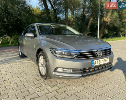 Серый Фольксваген Пассат, объемом двигателя 1.6 л и пробегом 313 тыс. км за 12900 $, фото 2 на Automoto.ua