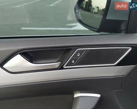 Серый Фольксваген Пассат, объемом двигателя 0 л и пробегом 196 тыс. км за 13777 $, фото 35 на Automoto.ua