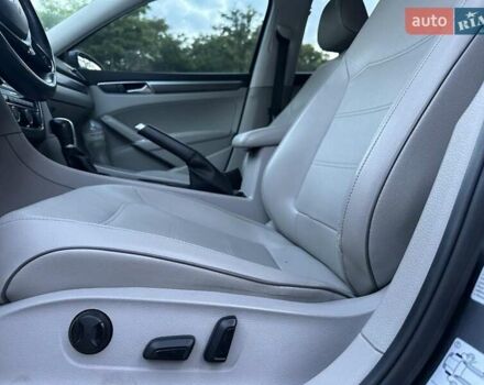 Серый Фольксваген Пассат, объемом двигателя 1.8 л и пробегом 195 тыс. км за 13600 $, фото 14 на Automoto.ua