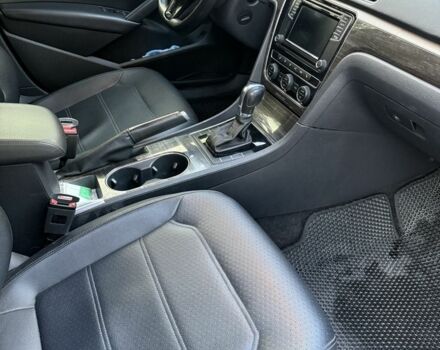 Серый Фольксваген Пассат, объемом двигателя 1.8 л и пробегом 140 тыс. км за 13100 $, фото 12 на Automoto.ua