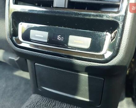 Серый Фольксваген Пассат, объемом двигателя 1.6 л и пробегом 297 тыс. км за 15000 $, фото 51 на Automoto.ua