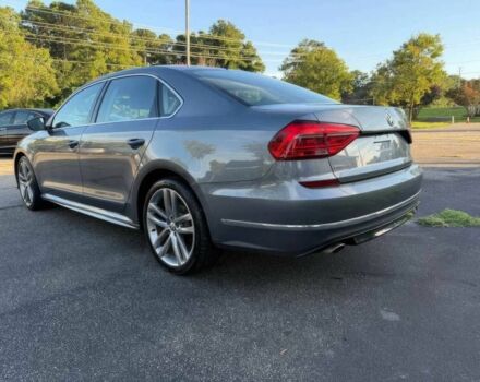 Серый Фольксваген Пассат, объемом двигателя 1.8 л и пробегом 72 тыс. км за 7200 $, фото 5 на Automoto.ua