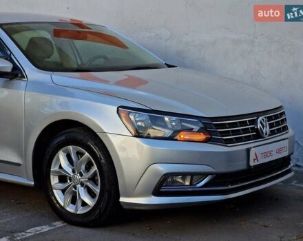 Серый Фольксваген Пассат, объемом двигателя 1.8 л и пробегом 169 тыс. км за 11490 $, фото 20 на Automoto.ua