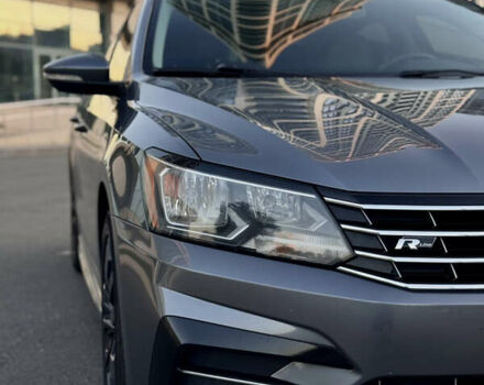 Серый Фольксваген Пассат, объемом двигателя 1.8 л и пробегом 118 тыс. км за 12899 $, фото 2 на Automoto.ua