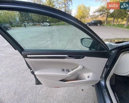 Серый Фольксваген Пассат, объемом двигателя 1.8 л и пробегом 185 тыс. км за 14800 $, фото 22 на Automoto.ua