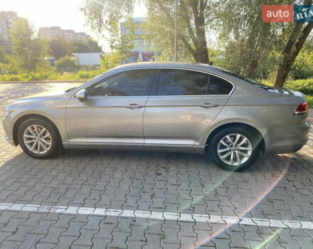 Сірий Фольксваген Пассат, об'ємом двигуна 1.6 л та пробігом 313 тис. км за 13300 $, фото 7 на Automoto.ua