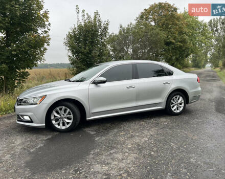 Серый Фольксваген Пассат, объемом двигателя 1.8 л и пробегом 137 тыс. км за 12599 $, фото 16 на Automoto.ua