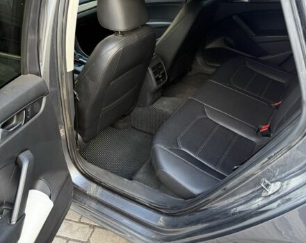 Серый Фольксваген Пассат, объемом двигателя 1.8 л и пробегом 140 тыс. км за 13100 $, фото 10 на Automoto.ua