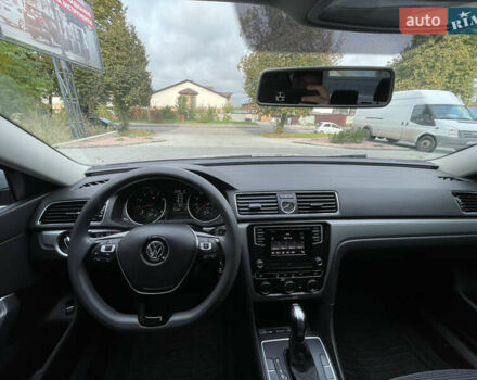 Серый Фольксваген Пассат, объемом двигателя 1.8 л и пробегом 290 тыс. км за 8999 $, фото 28 на Automoto.ua