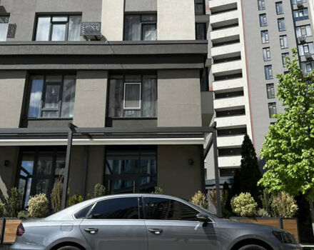 Серый Фольксваген Пассат, объемом двигателя 1.8 л и пробегом 184 тыс. км за 13500 $, фото 8 на Automoto.ua