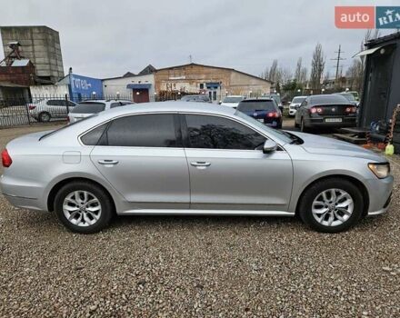 Серый Фольксваген Пассат, объемом двигателя 1.8 л и пробегом 217 тыс. км за 11700 $, фото 5 на Automoto.ua