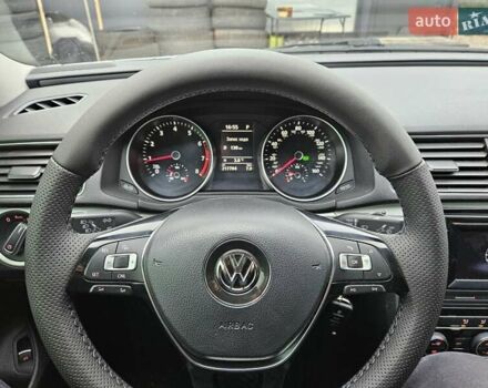 Серый Фольксваген Пассат, объемом двигателя 1.8 л и пробегом 217 тыс. км за 11700 $, фото 14 на Automoto.ua