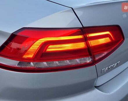 Серый Фольксваген Пассат, объемом двигателя 0 л и пробегом 196 тыс. км за 13777 $, фото 24 на Automoto.ua