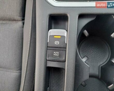 Серый Фольксваген Пассат, объемом двигателя 0 л и пробегом 196 тыс. км за 13777 $, фото 61 на Automoto.ua