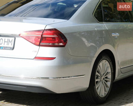 Сірий Фольксваген Пассат, об'ємом двигуна 1.8 л та пробігом 139 тис. км за 14400 $, фото 6 на Automoto.ua
