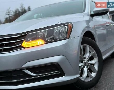 Серый Фольксваген Пассат, объемом двигателя 1.8 л и пробегом 109 тыс. км за 13490 $, фото 4 на Automoto.ua