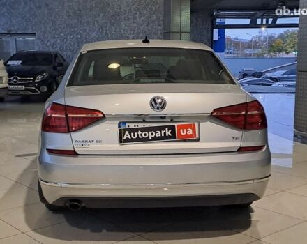 Серый Фольксваген Пассат, объемом двигателя 1.8 л и пробегом 180 тыс. км за 11590 $, фото 3 на Automoto.ua