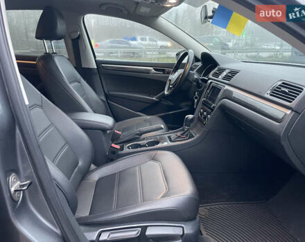 Серый Фольксваген Пассат, объемом двигателя 1.8 л и пробегом 121 тыс. км за 13100 $, фото 17 на Automoto.ua