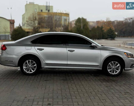 Сірий Фольксваген Пассат, об'ємом двигуна 1.8 л та пробігом 172 тис. км за 10399 $, фото 3 на Automoto.ua