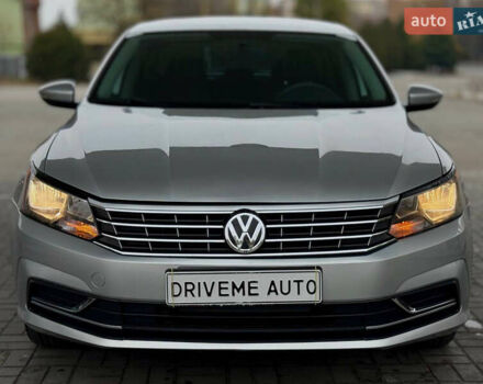 Сірий Фольксваген Пассат, об'ємом двигуна 1.8 л та пробігом 172 тис. км за 10399 $, фото 1 на Automoto.ua