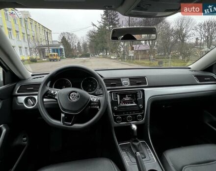 Серый Фольксваген Пассат, объемом двигателя 1.8 л и пробегом 190 тыс. км за 16000 $, фото 26 на Automoto.ua