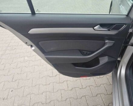 Серый Фольксваген Пассат, объемом двигателя 1.8 л и пробегом 159 тыс. км за 6900 $, фото 9 на Automoto.ua