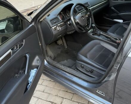 Серый Фольксваген Пассат, объемом двигателя 1.8 л и пробегом 140 тыс. км за 13100 $, фото 8 на Automoto.ua