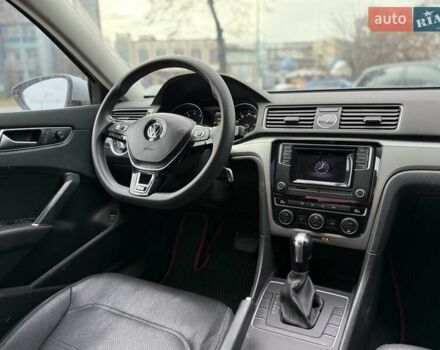 Сірий Фольксваген Пассат, об'ємом двигуна 1.8 л та пробігом 113 тис. км за 12200 $, фото 9 на Automoto.ua