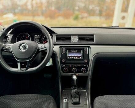 Серый Фольксваген Пассат, объемом двигателя 1.8 л и пробегом 172 тыс. км за 10299 $, фото 16 на Automoto.ua