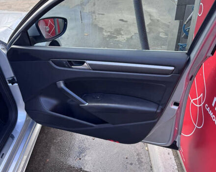 Фольксваген Пассат 2016 в Киеве на Automoto.ua Серый Фольксваген Пассат, объемом двигателя 1.8 л и пробегом 153 тыс. км за 15200 $, фото 37 на Automoto.ua